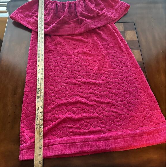 Trina Turk "Out of Office" off the shoulder Pink Dress, cover up size med. HTF - Picture 4 of 8